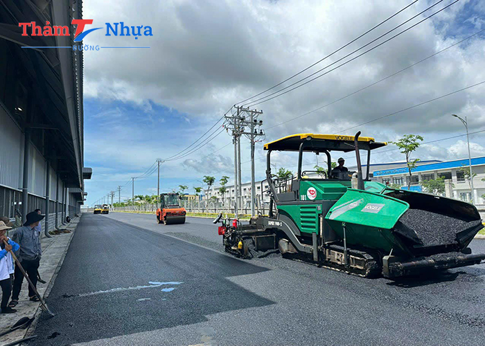 Thi công thảm bê tông nhựa nóng Nhơn Trạch