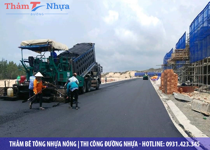 Đơn giá thảm bê tông nhựa nóng dao động từ 200k/m2