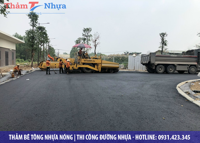 Thi công thảm bê tông nhựa nóng KCN Tân Bình