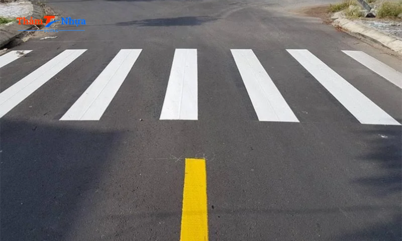 Sơn giao thông phản quang