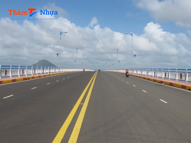 Giá sơn dẻo nhiệt phản quang