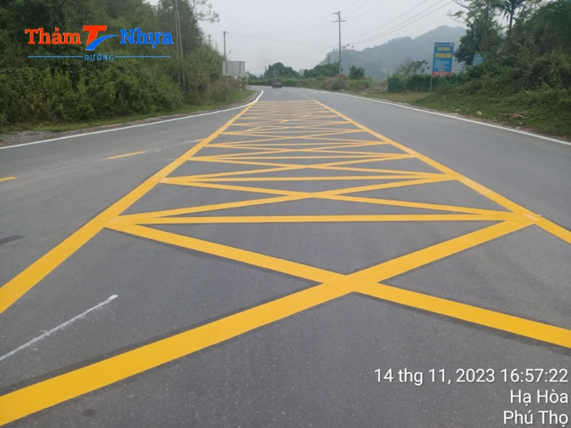 Giá sơn dẻo nhiệt phản quang