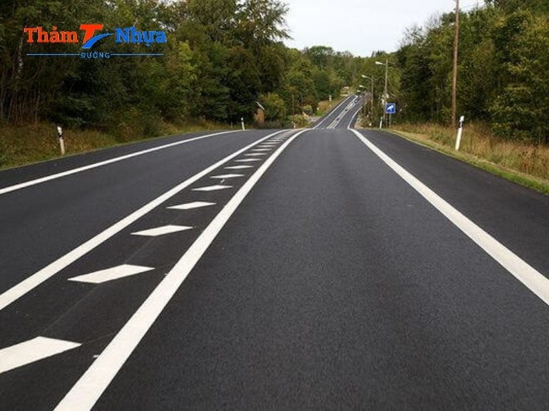 Quy định vạch kẻ đường