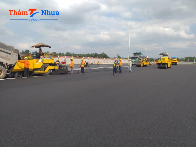 Thi công bê tông nhựa nóng